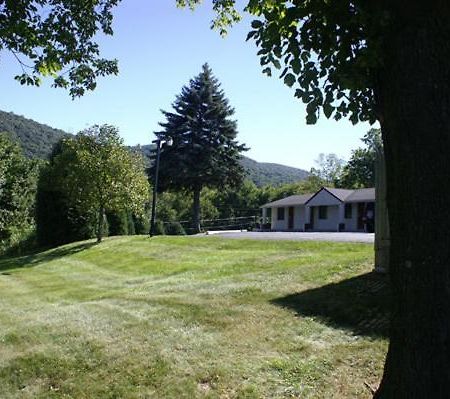 Appalachian Motel Vernon Exterior foto